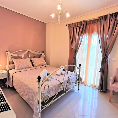 Galinis Luxury Villas *